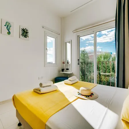 Florentia Villa